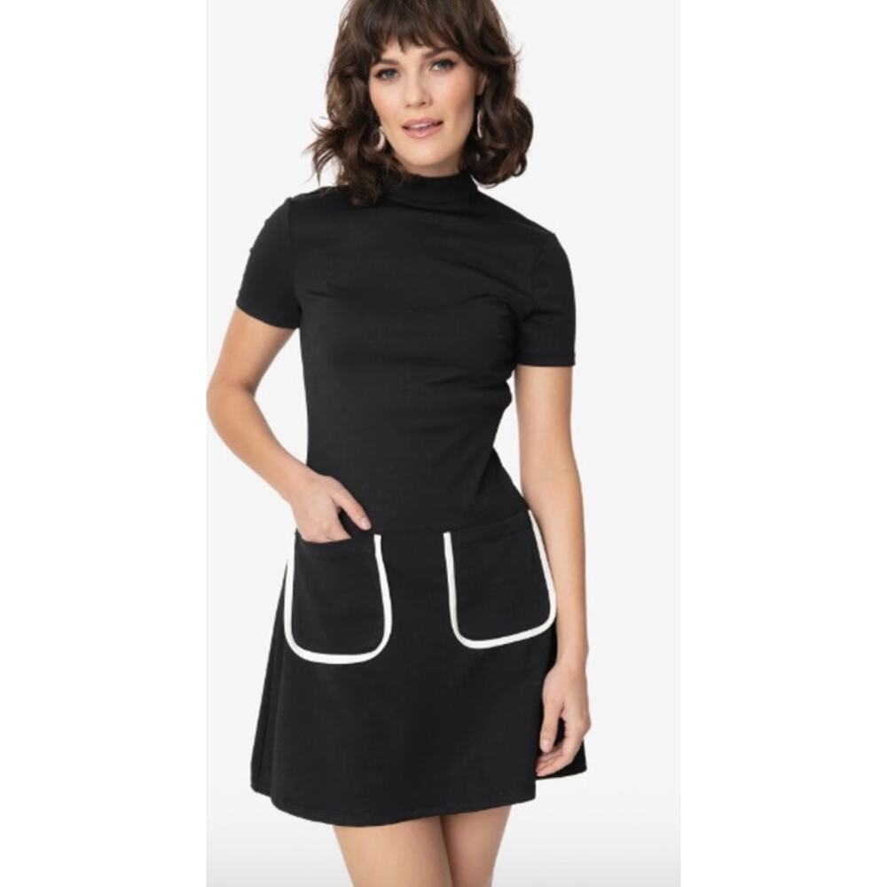 Unique Vintage Black Mock Turtleneck Wave Maker Black Mod 1960s Mini Dress #50